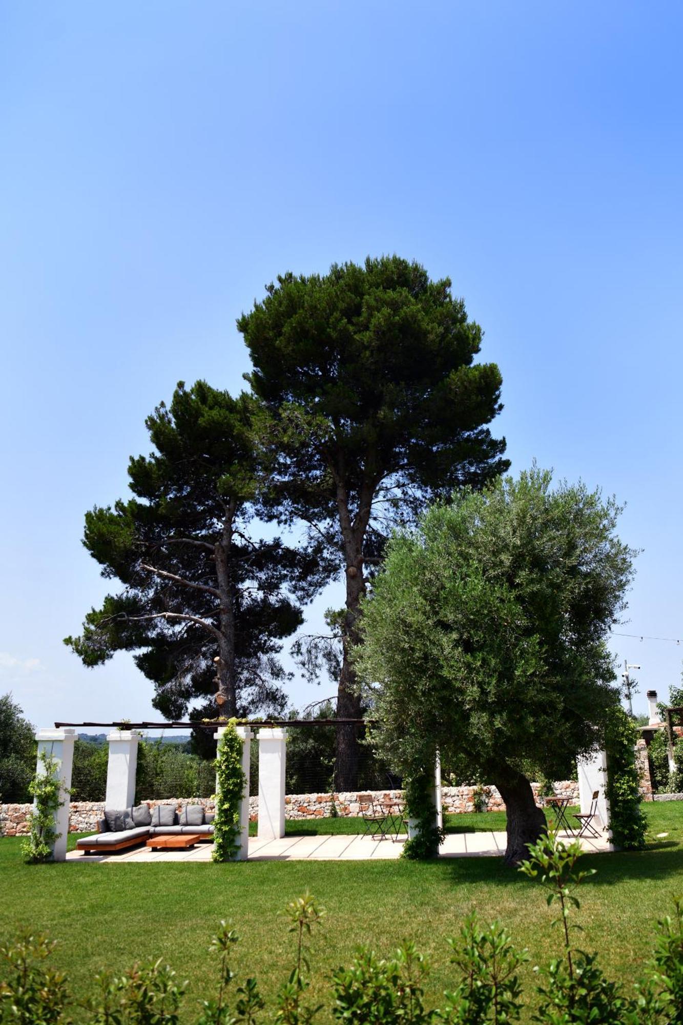 Il Trullo Bianco - Country House & Spa Villa Castellana Grotte Exterior photo